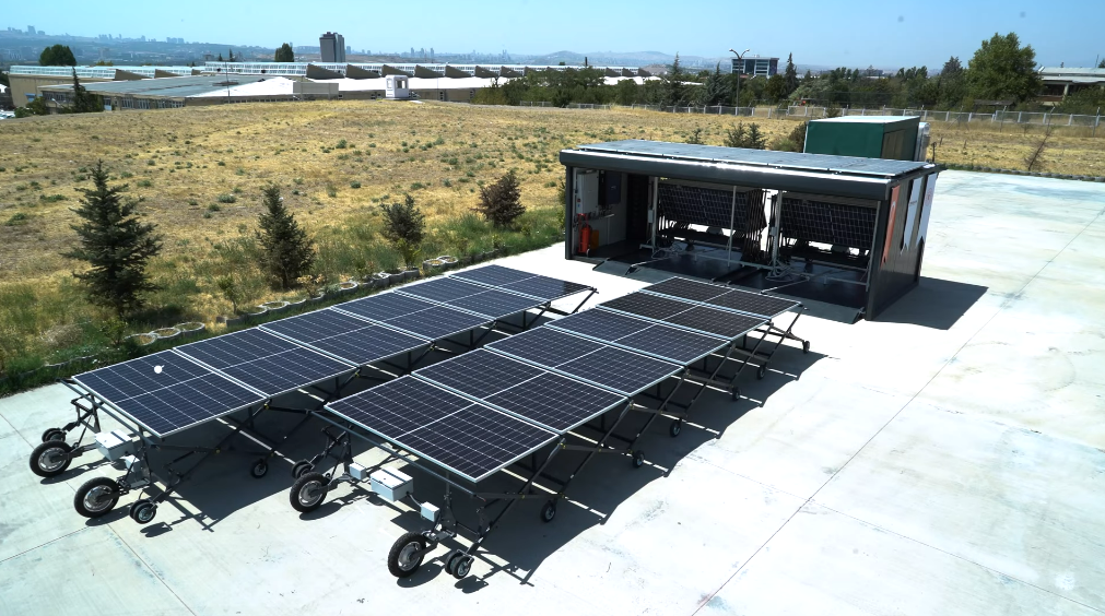 Sistem fotovoltaic portabil