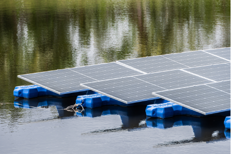 panouri fotovoltaice plutitoare 
